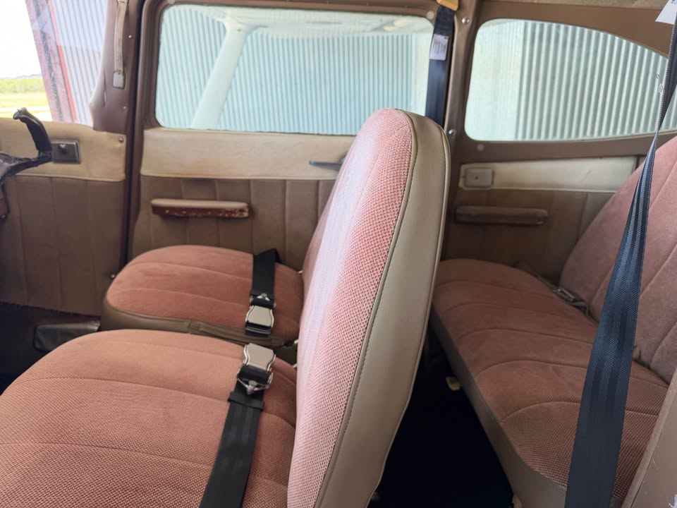 1968 Cessna 172i Skyhawk, photo 5