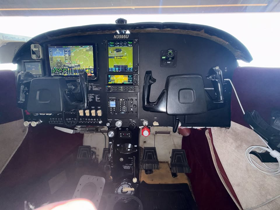 1963 Cessna 182F, photo 2