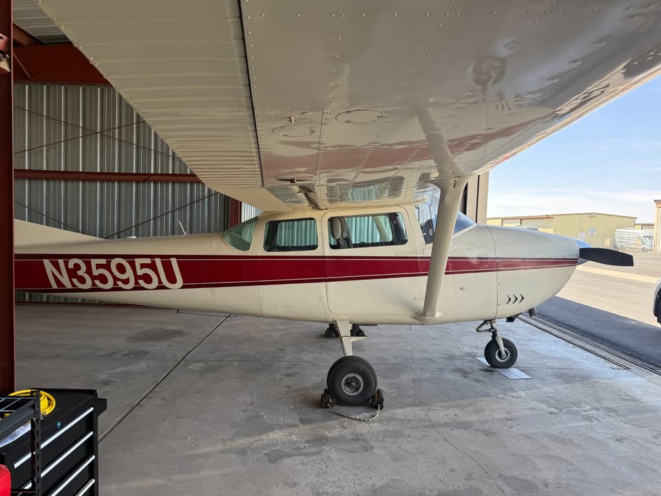 1963 Cessna 182F, photo 3