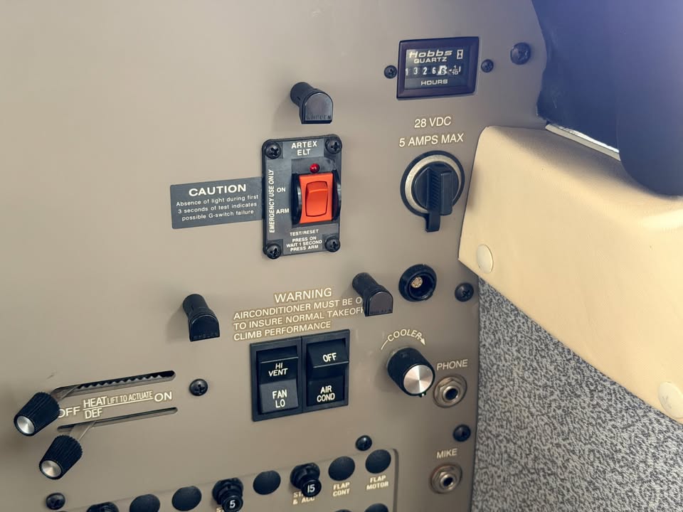 2005 Piper 6xt, photo 8