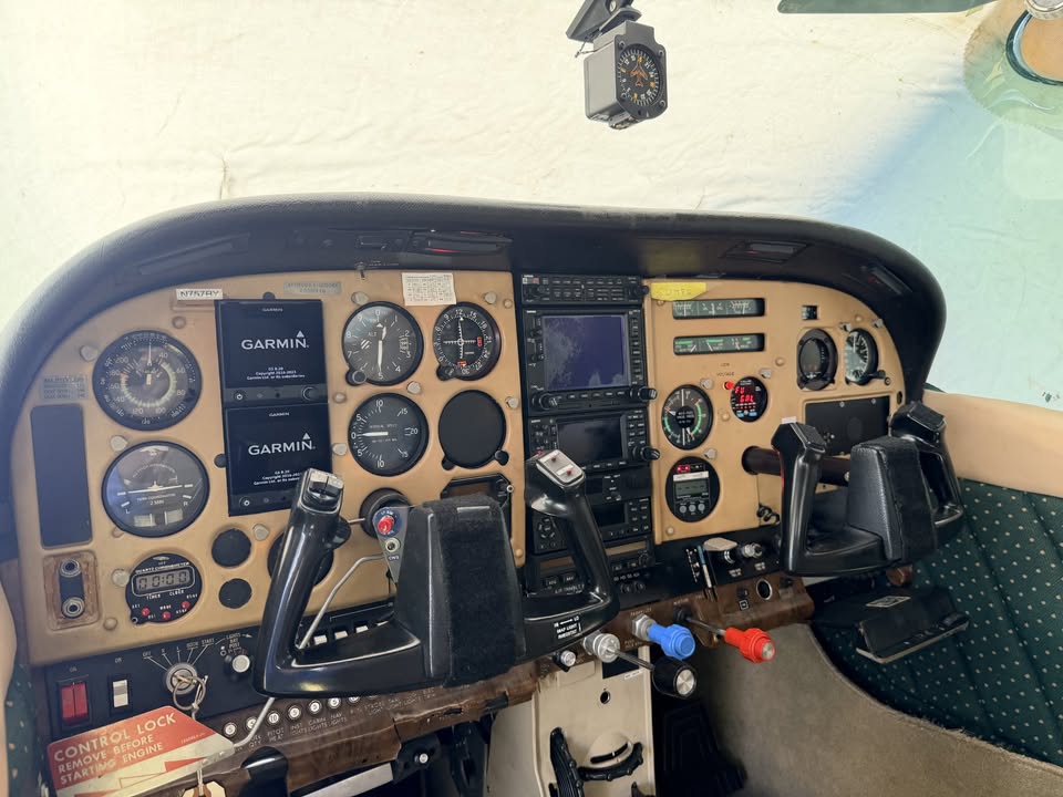 1979 Cessna TR182RG, photo 4