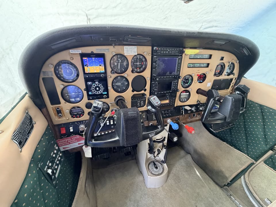 1979 Cessna TR182RG, photo 6