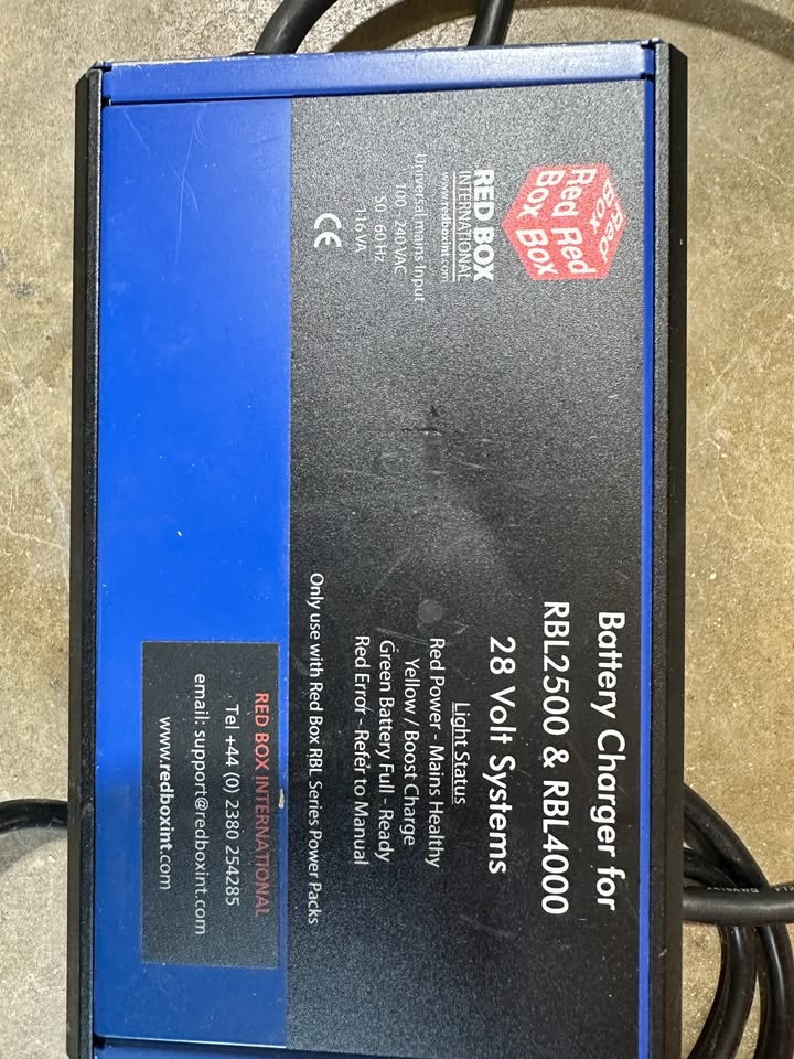 Red Box RBL4000 Lithium Aircraft Start Power Unit, 28V DC (4000A), Charger & Cable Included, photo 6