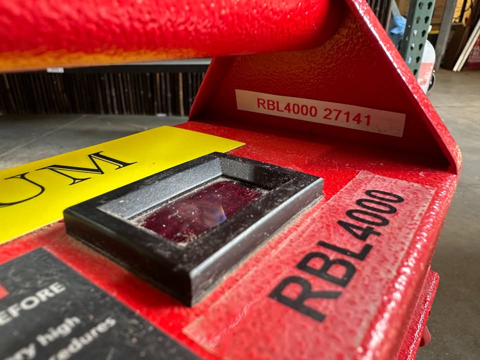 Red Box RBL4000 Lithium Aircraft Start Power Unit, 28V DC (4000A), Charger & Cable Included, photo 3