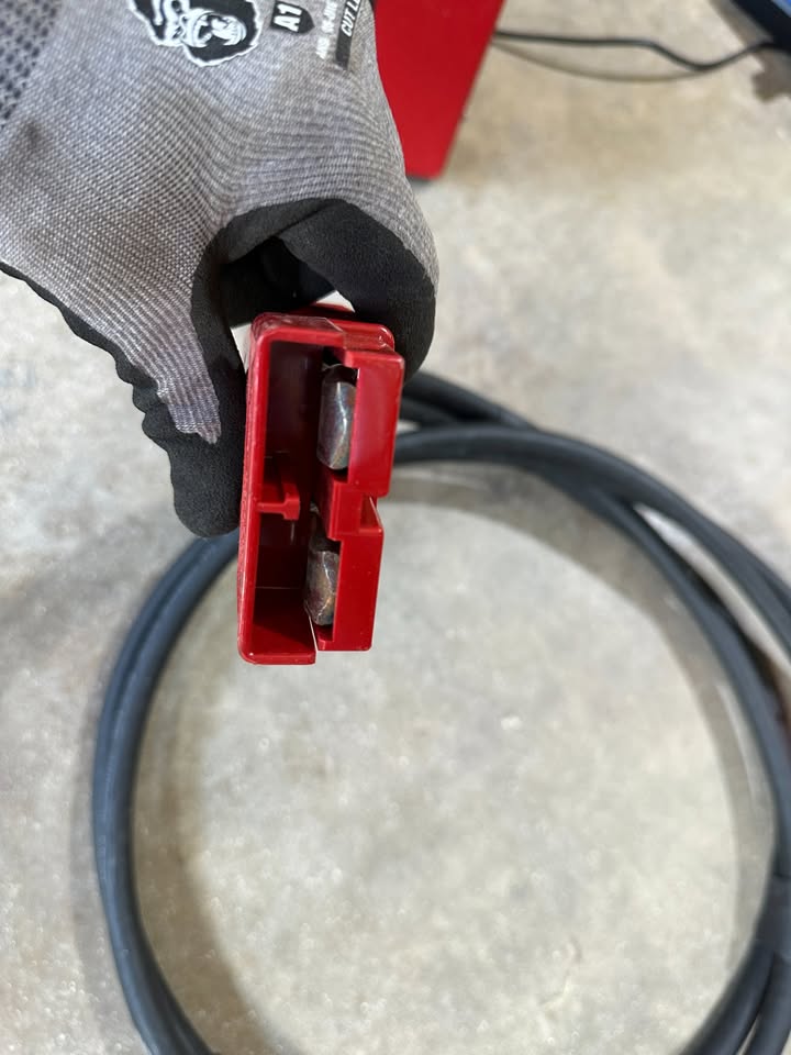 Red Box RBL4000 Lithium Aircraft Start Power Unit, 28V DC (4000A), Charger & Cable Included, photo 10