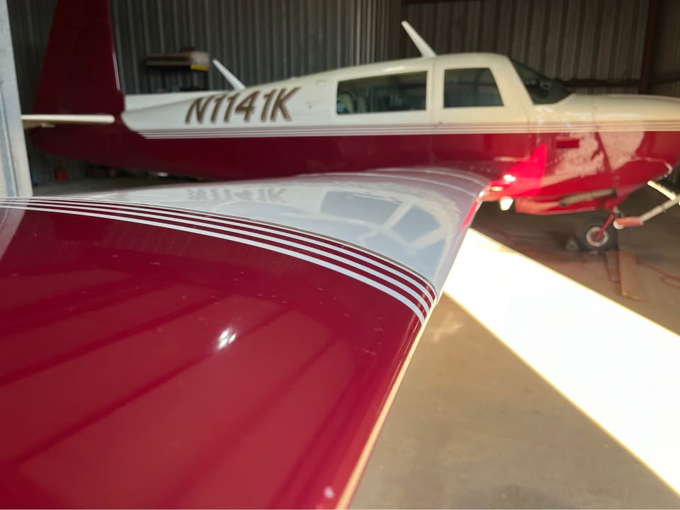1982 Mooney M20J, photo 2