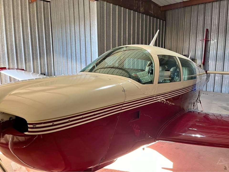 1982 Mooney M20J, photo 1