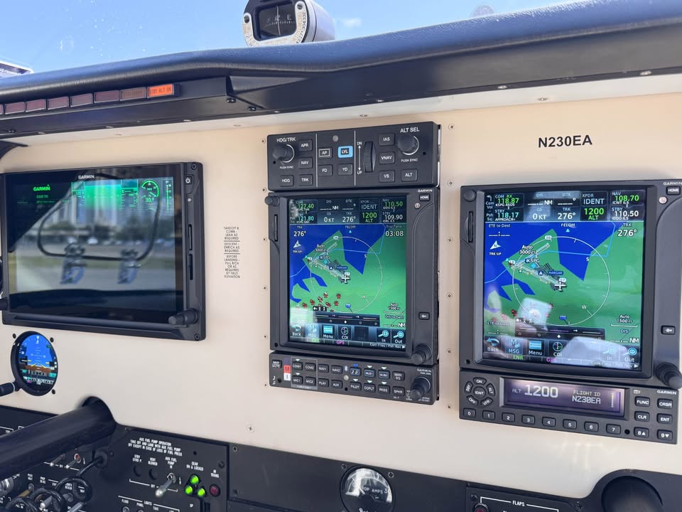 2003 Beechcraft A36 Bonanza, photo 9
