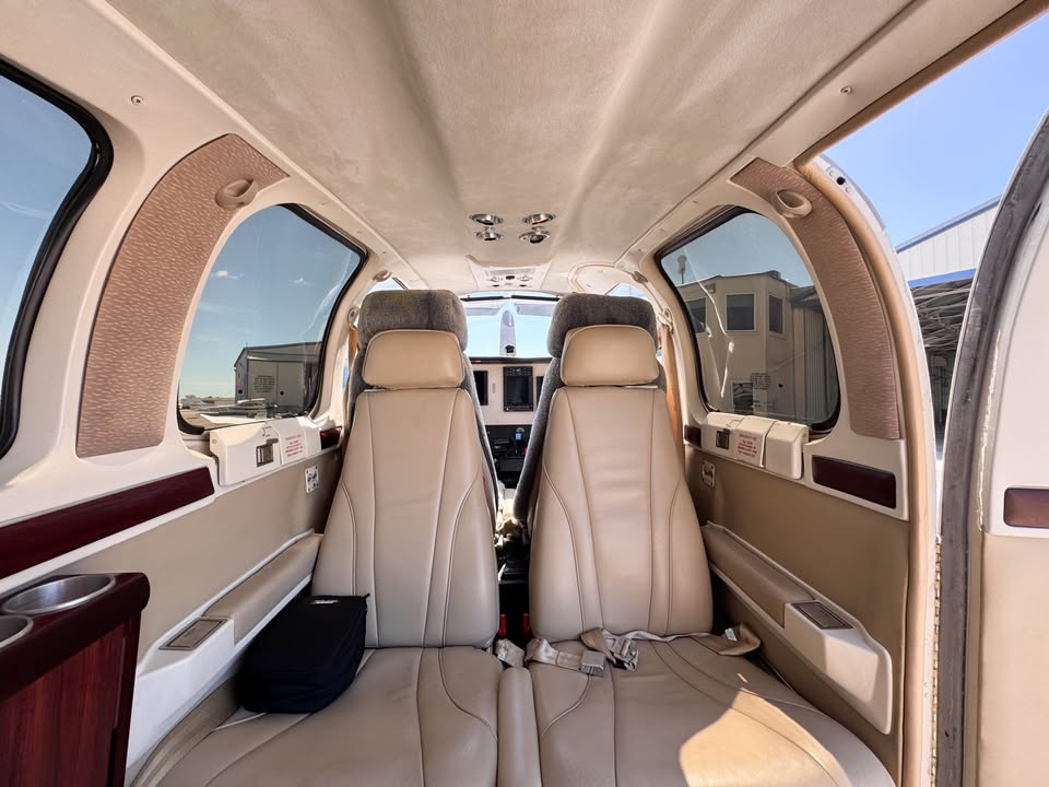 2003 Beechcraft A36 Bonanza, photo 7
