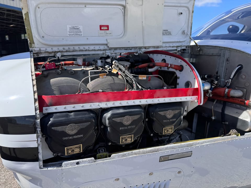 2003 Beechcraft A36 Bonanza, photo 3