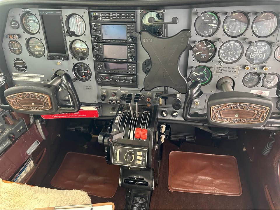 1973 Cessna 310q, photo 2