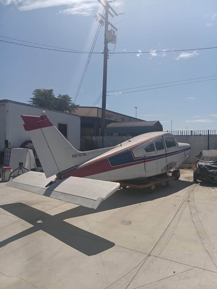 1975 Beechcraft Musketeer.4 passager real, photo 3