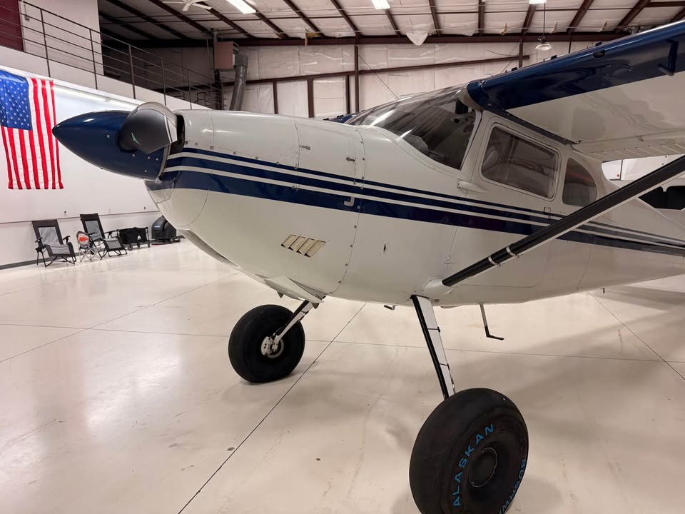 1955 Cessna 180, photo 3