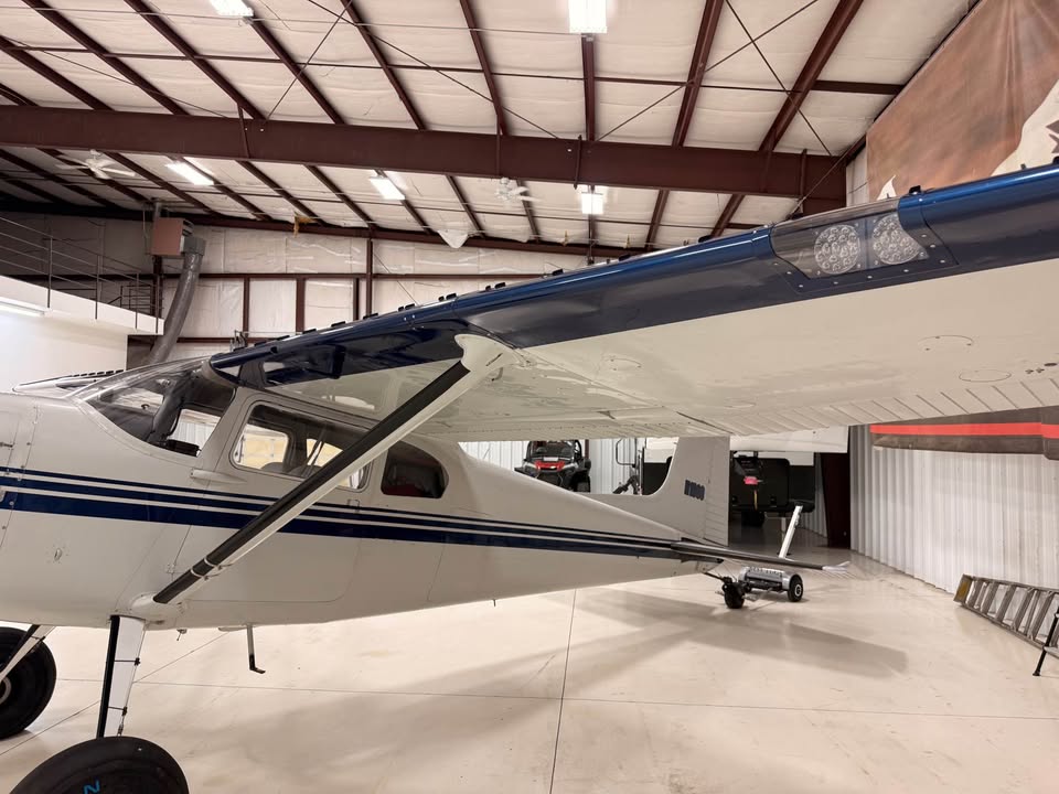 1955 Cessna 180, photo 4