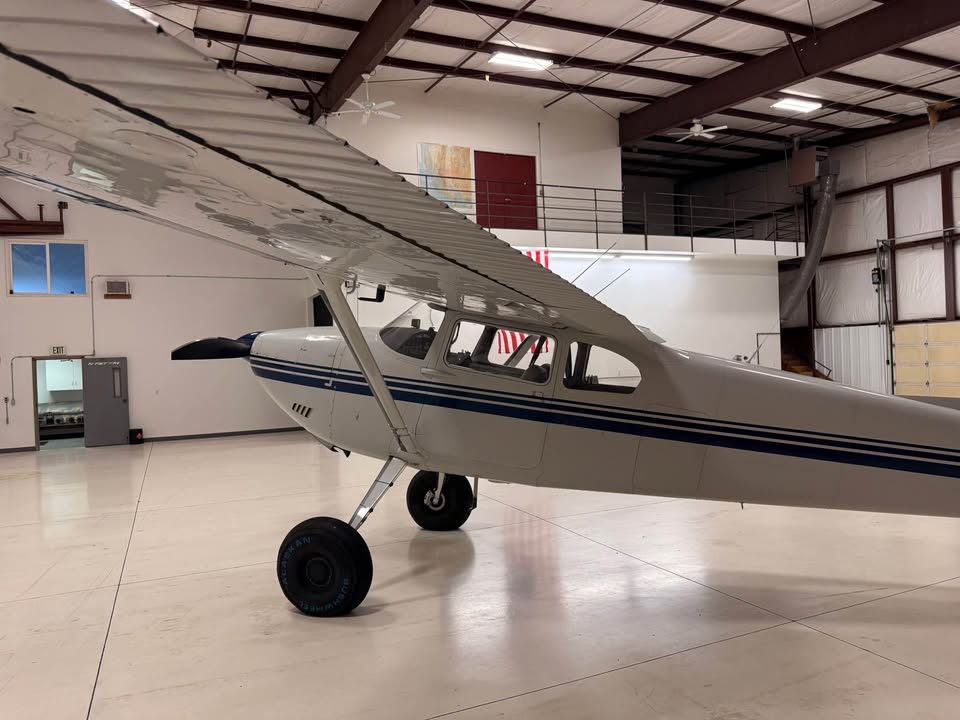 1955 Cessna 180, photo 6