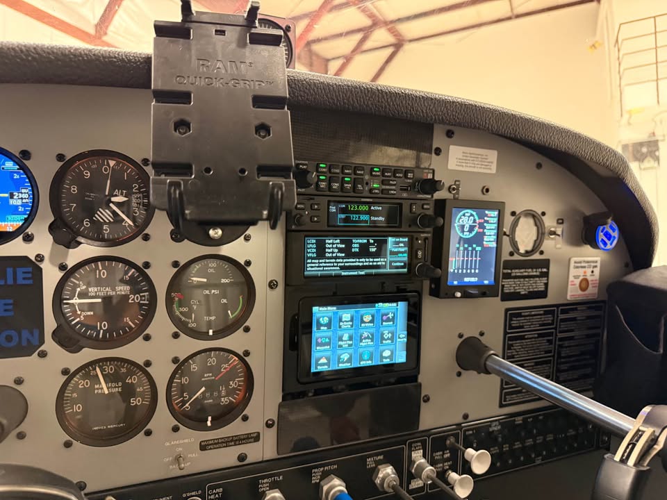 1955 Cessna 180, photo 16