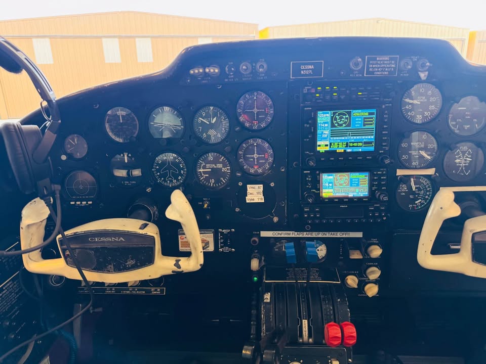 1965 Cessna 310j, photo 13