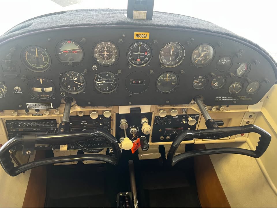 1956 Cessna 182, photo 3