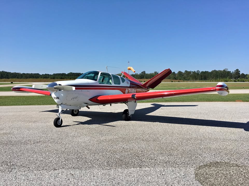 1957 Beechcraft H35 bonanza v-tail, photo 1