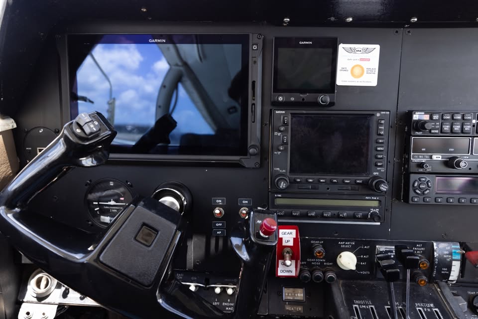 1967 Cessna 310p, photo 13
