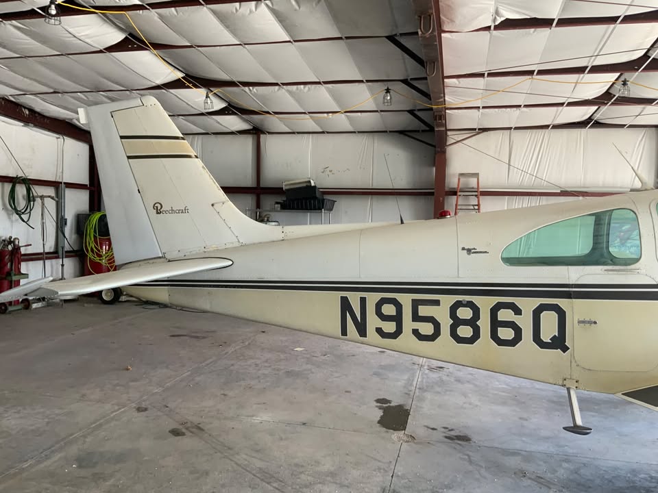 Airplane Beechcraft C33A, photo 7