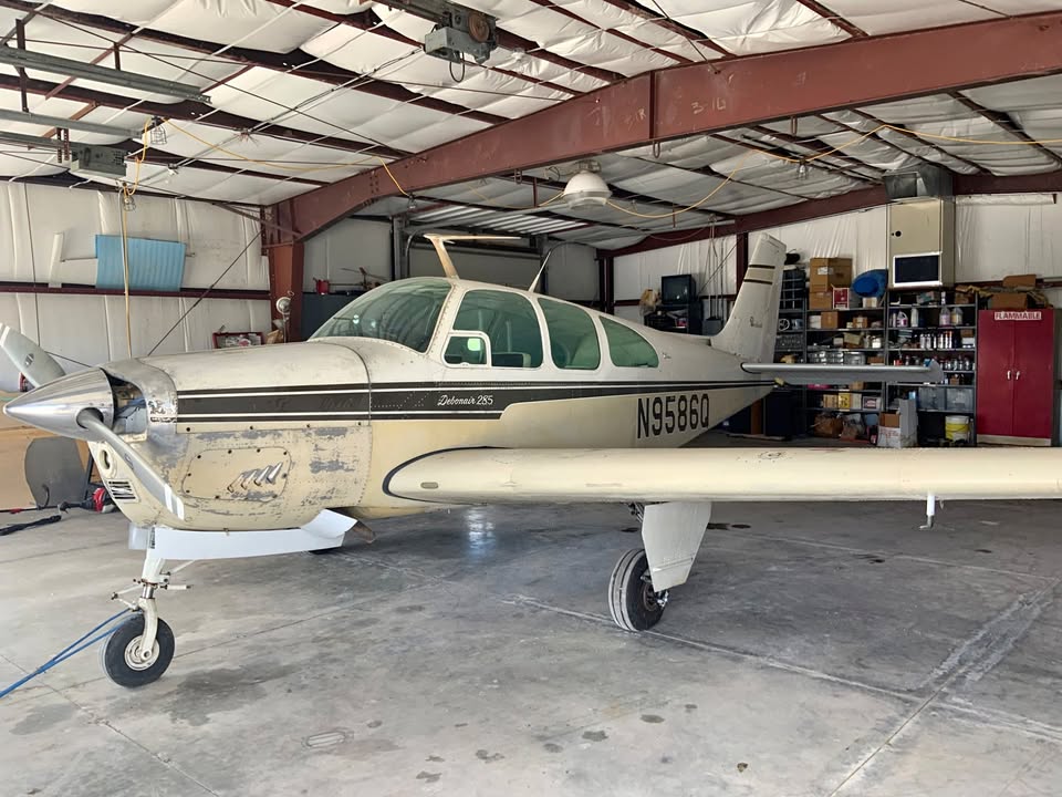 Airplane Beechcraft C33A, photo 1