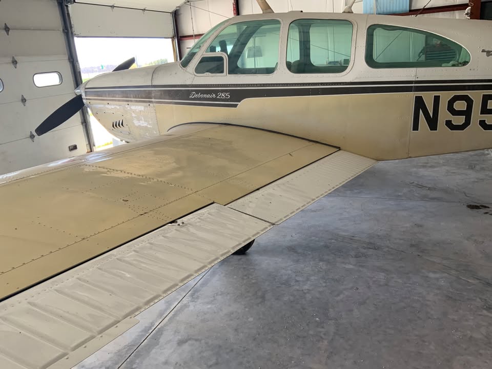 Airplane Beechcraft C33A, photo 3