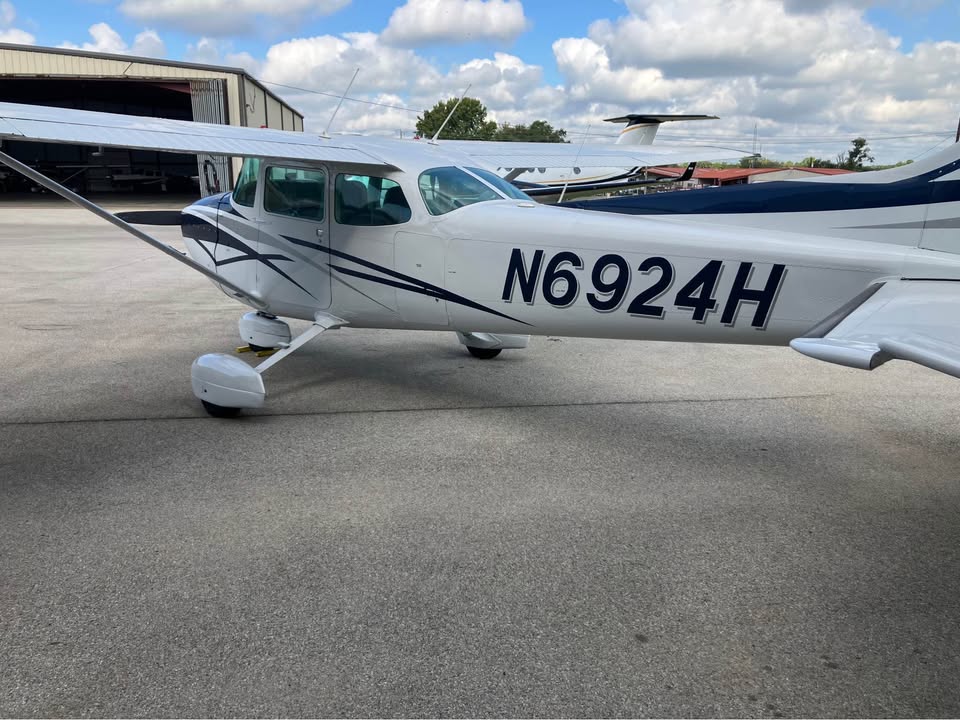 1975 Cessna 172, photo 4
