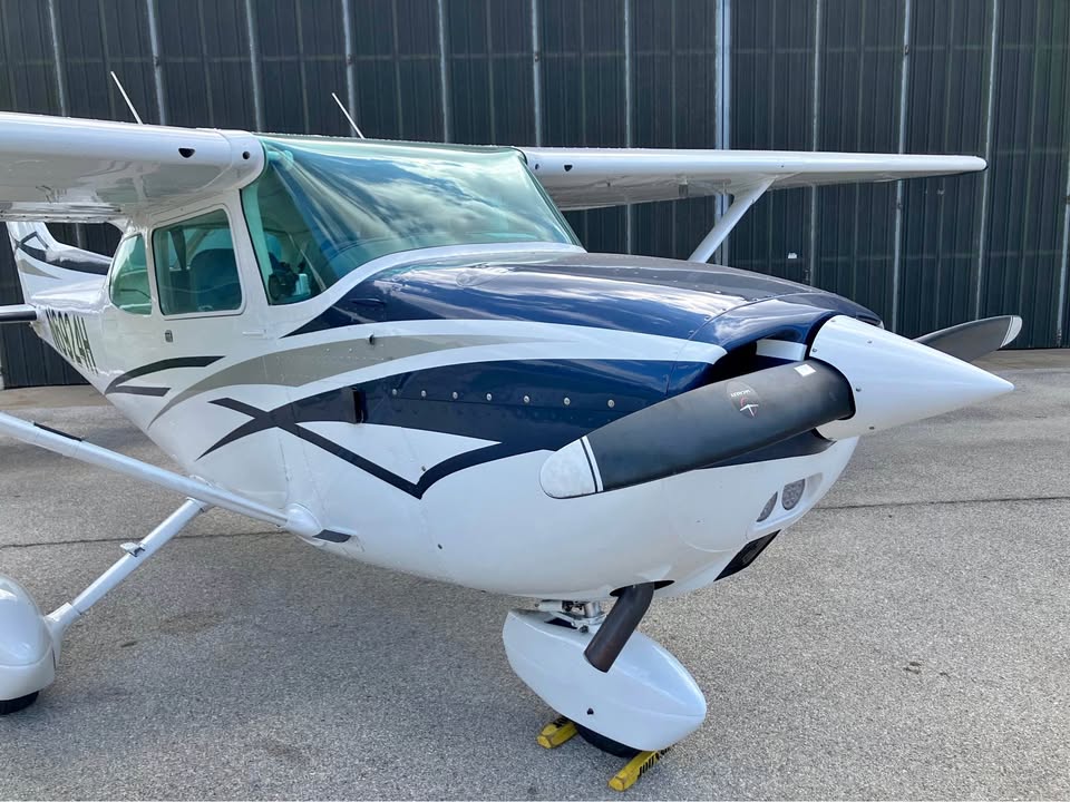 1975 Cessna 172, photo 1