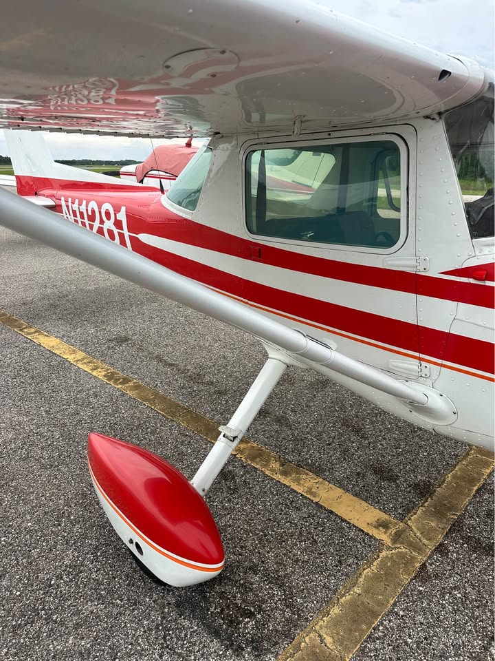 1972 Cessna 150L, photo 2