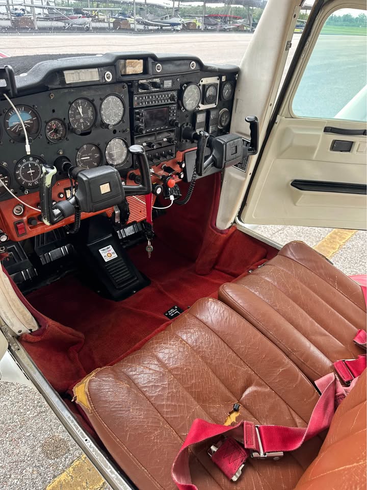 1972 Cessna 150L, photo 8
