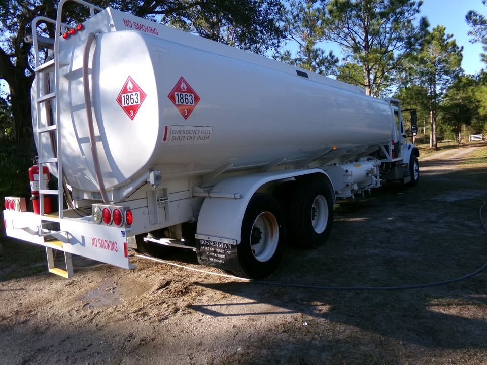 2009 Freightliner M2 Class Aircraft Refueler/Defueler 6000 gallon, photo 8