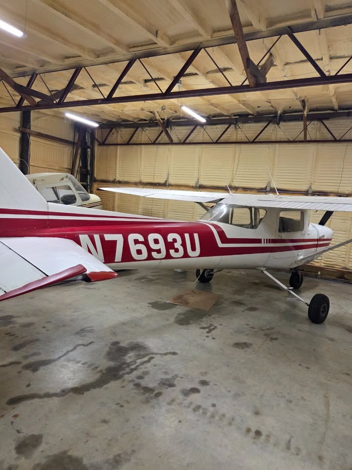 1976 Cessna C150M, photo 2