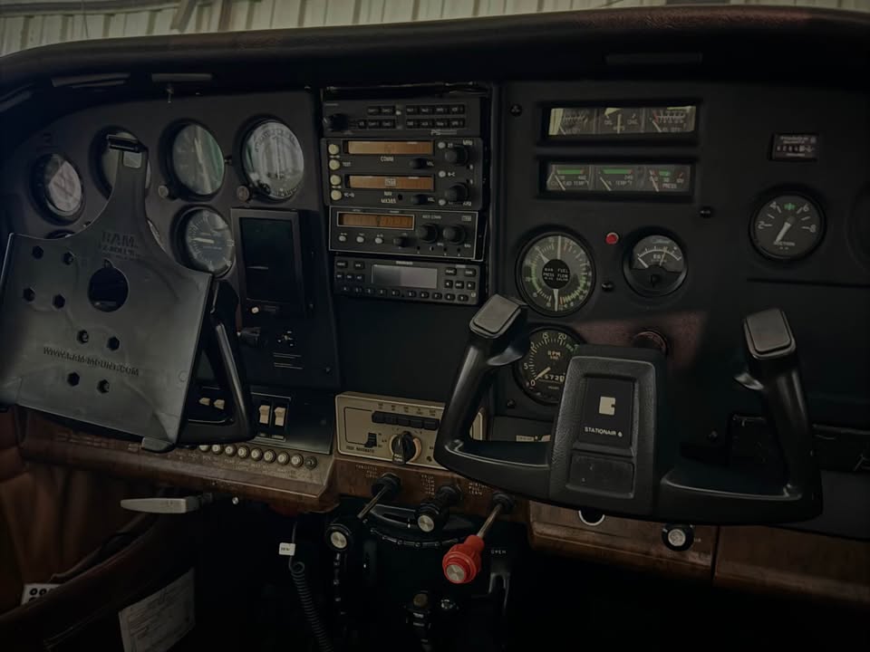 1979 Cessna U206G, photo 11