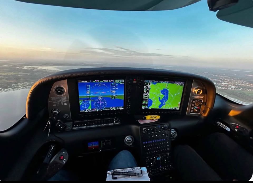 2023 Cirrus SR-22, photo 2