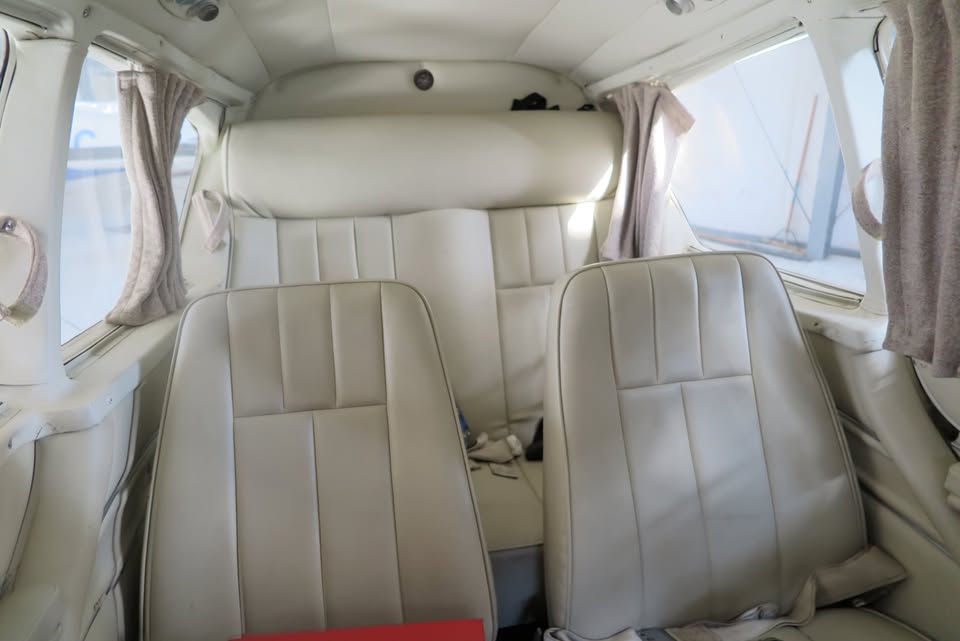 1977 Piper Turbo Aztec F, photo 8