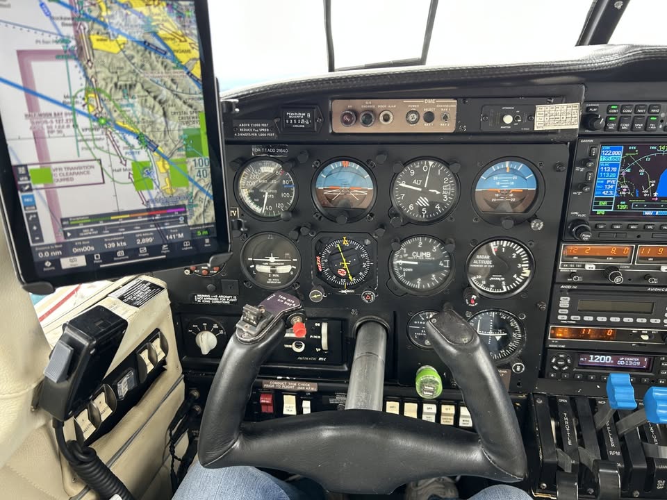 1977 Piper Turbo Aztec F, photo 5