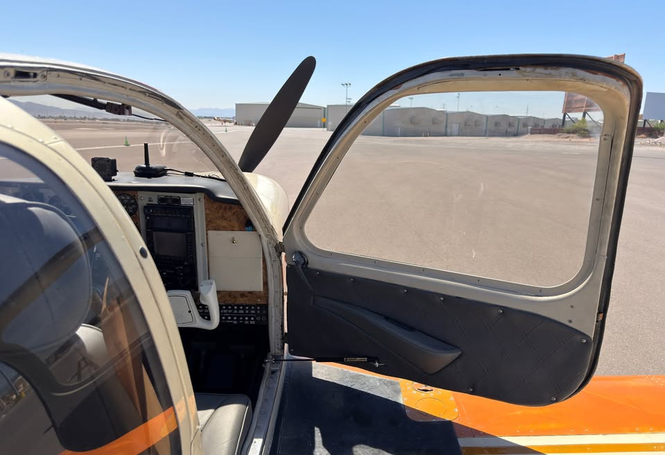1959 Beechcraft K35 Bonanza, photo 2