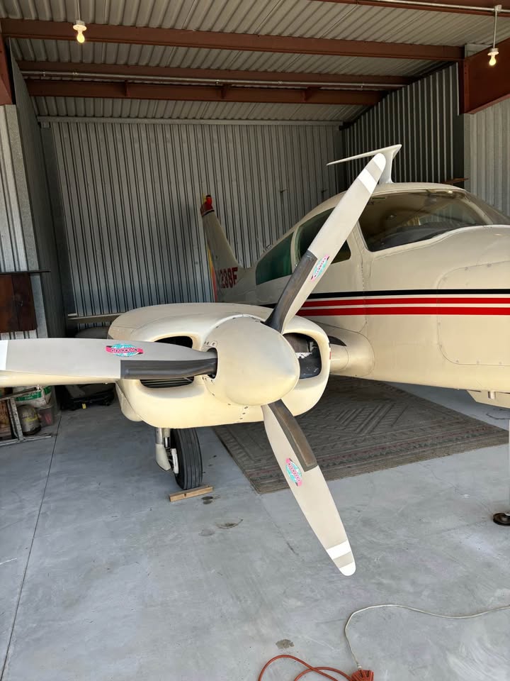 1967 Cessna 310 L, photo 13
