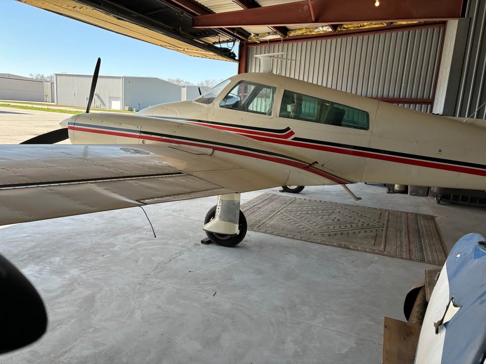 1967 Cessna 310 L, photo 15