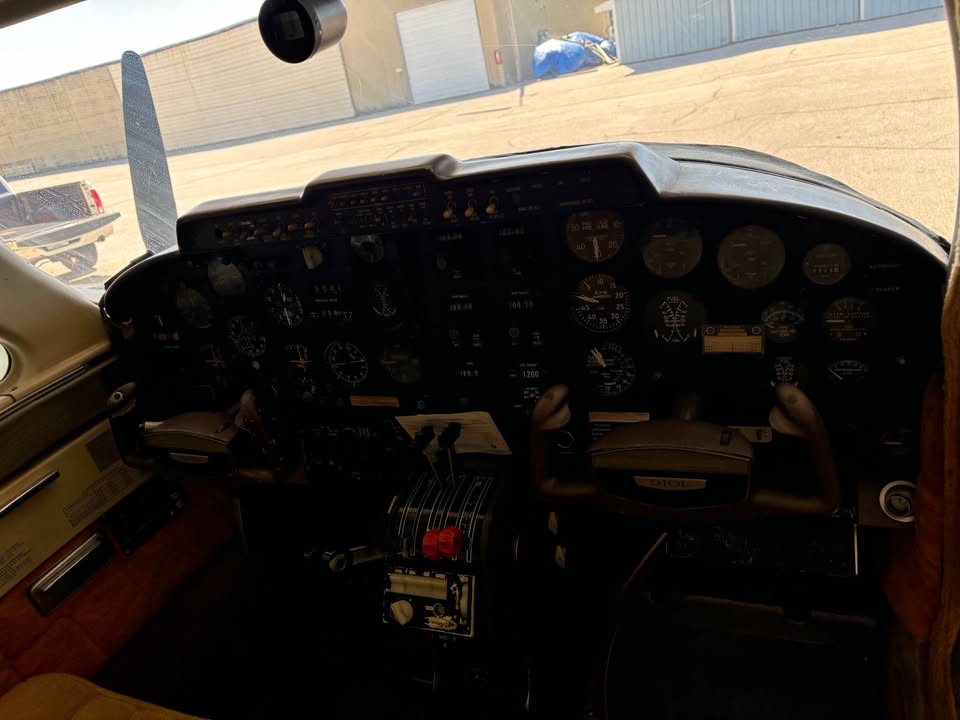 1967 Cessna 310 L, photo 7