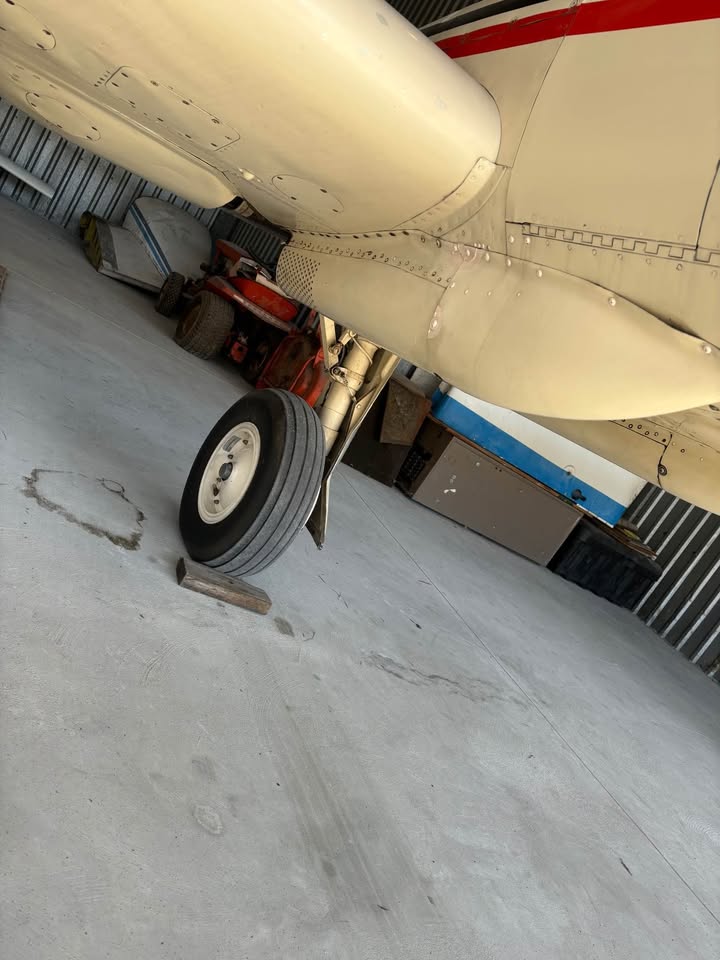 1967 Cessna 310 L, photo 20