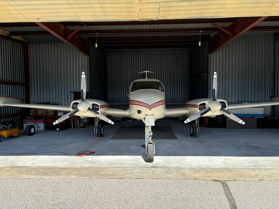 1967 Cessna 310 L, photo 16