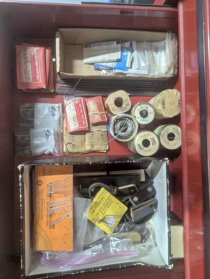Retired aircraft sheet metal mechanic, photo 1
