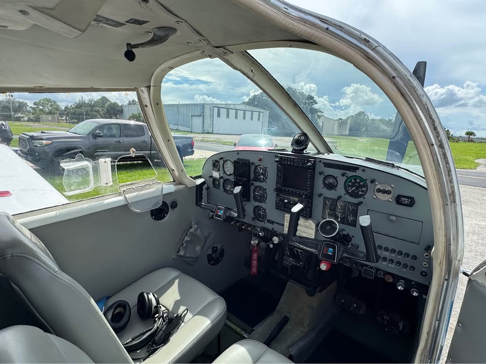 1967 Piper PA-28-140, photo 9