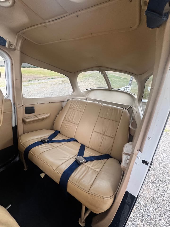 1977 Cessna 172N, photo 3