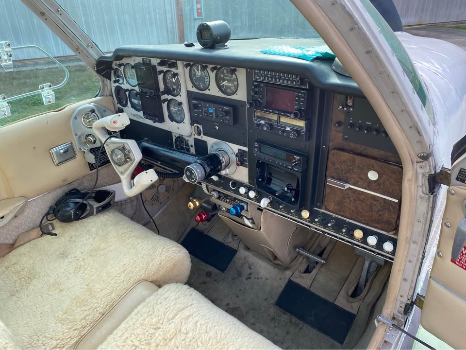 1966 Beechcraft Bonanza V 35, photo 14
