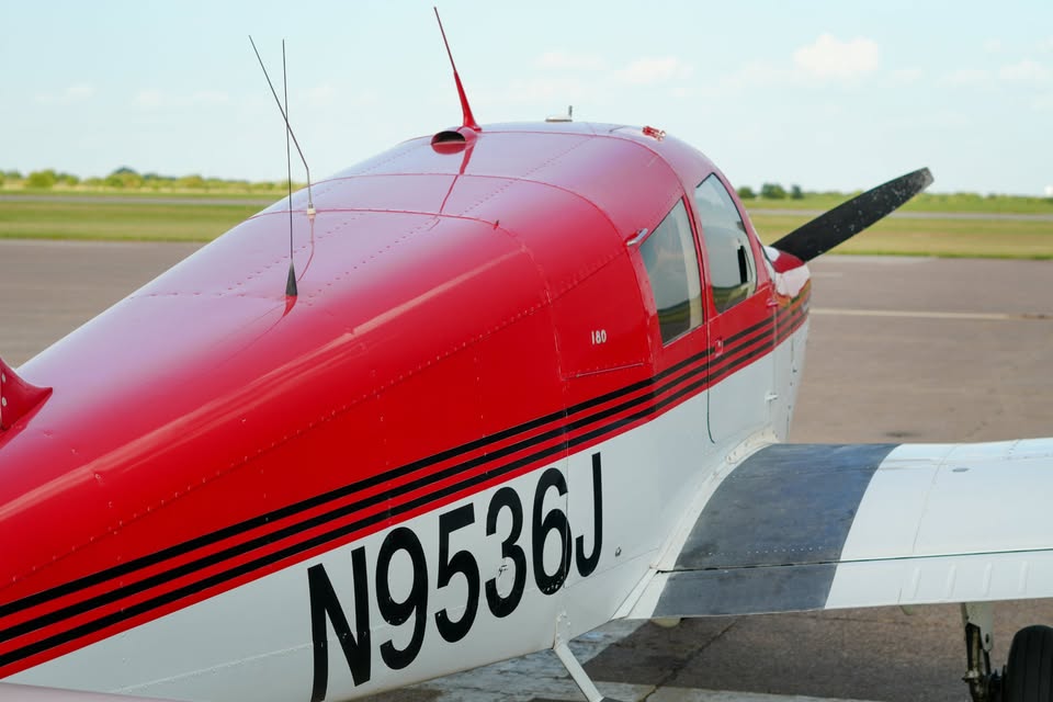 1966 Piper Cherokee 180, photo 6