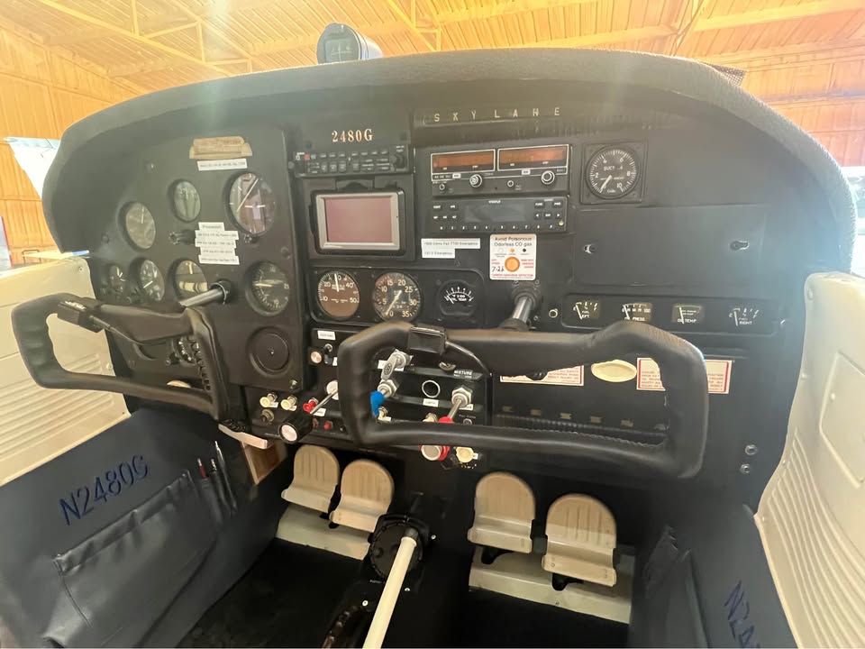 1959 Cessna 182b, photo 18