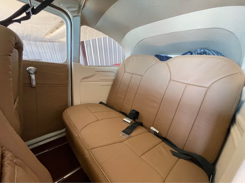 1957 Cessna 180, photo 5
